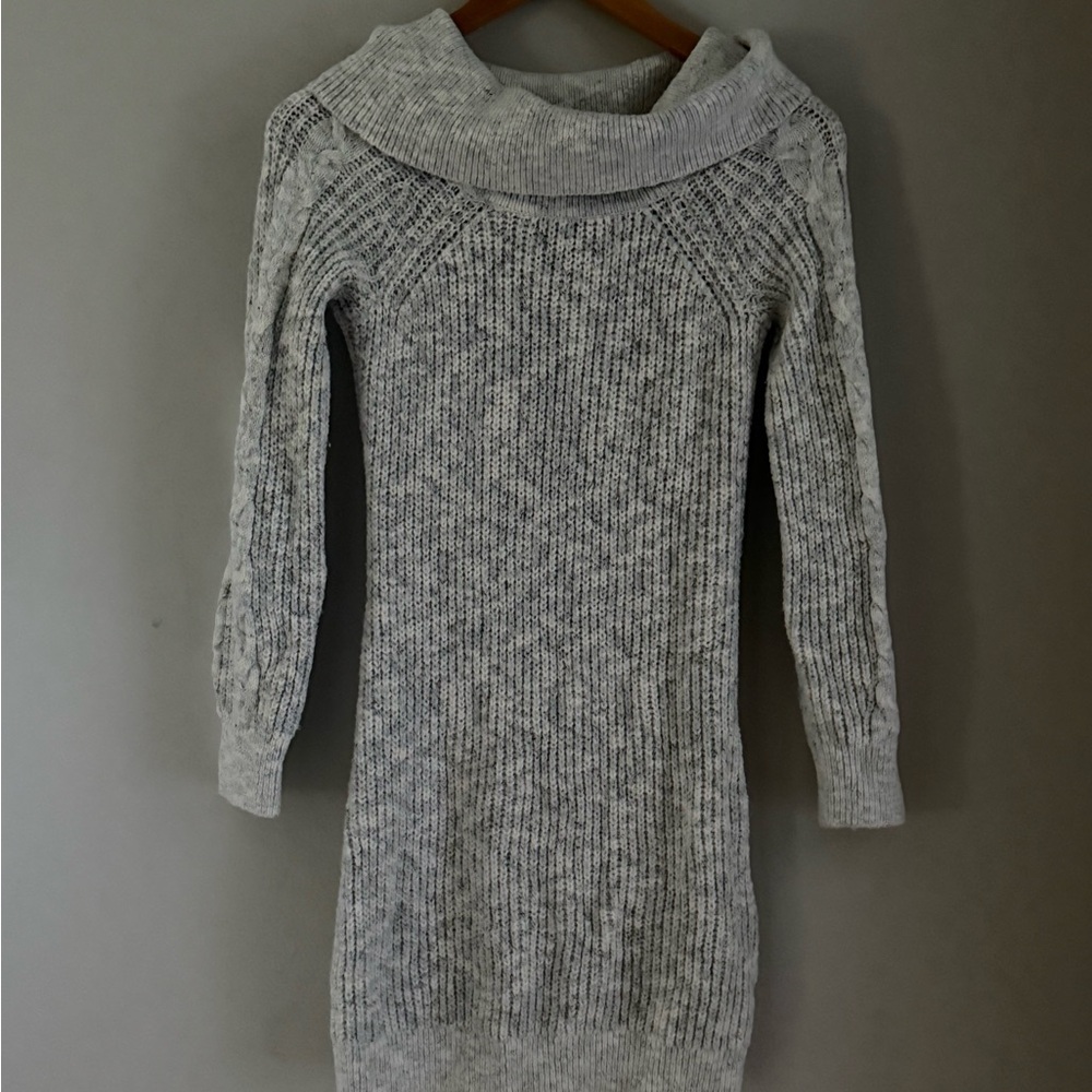Abercrombie & Fitch Light Gray Cowl Neck Sweater
